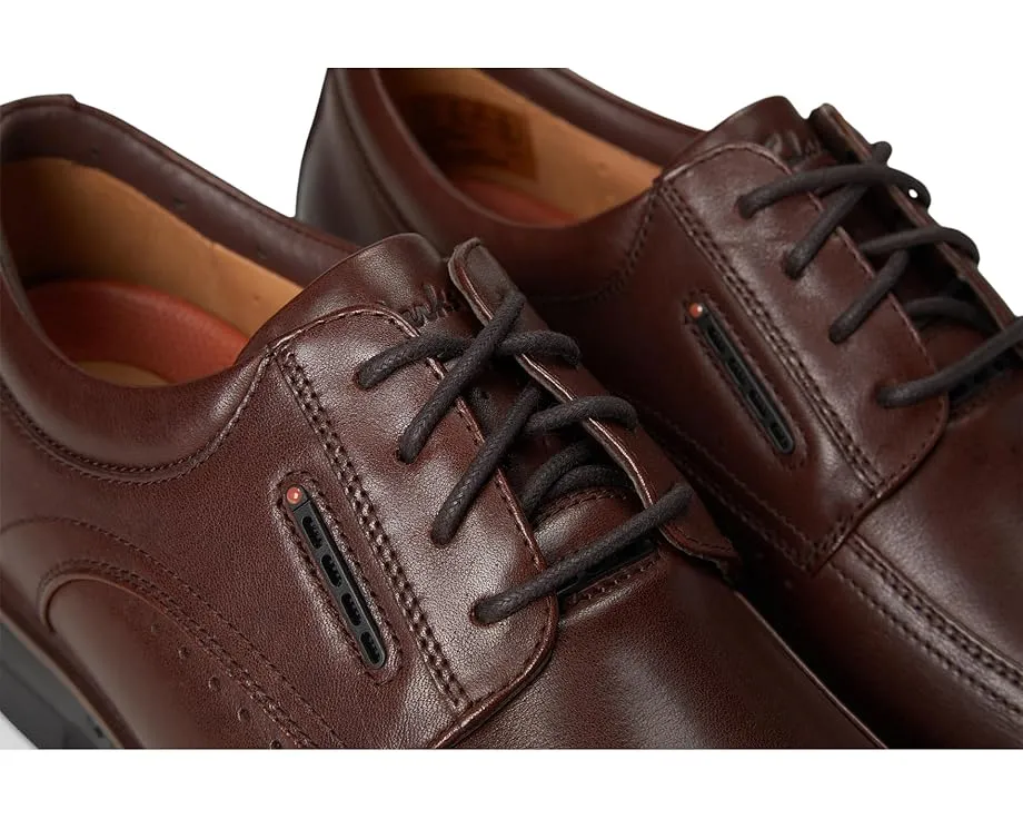 Clarks Un Kendric Way с кожаным верхом и круглым носком