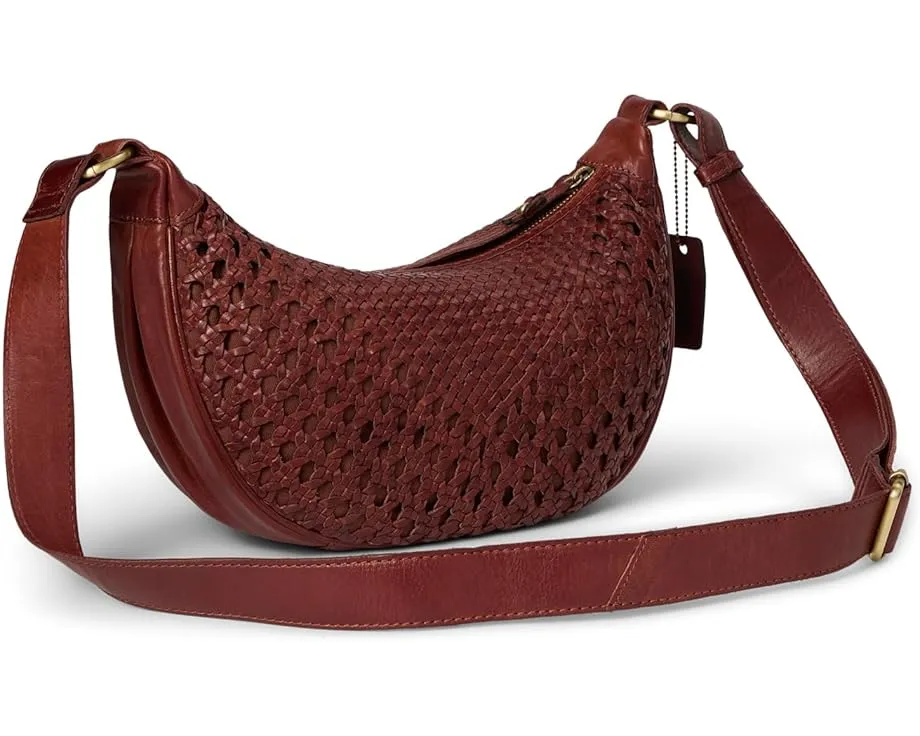 Сумка кроссбоди Hazel Sling с плетеным узором и цветочным брелоком