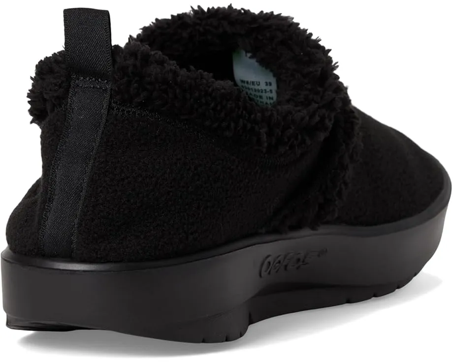 OOFOS OOcoozie Low с технологией OOfoam и воротником из искусственной овчины