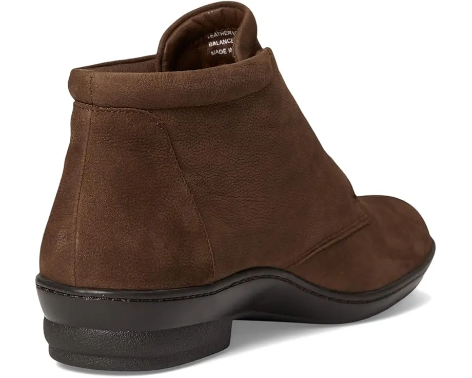 Ботинки Mesa из мягкого нубука с регулируемой застежкой на липучке David Tate