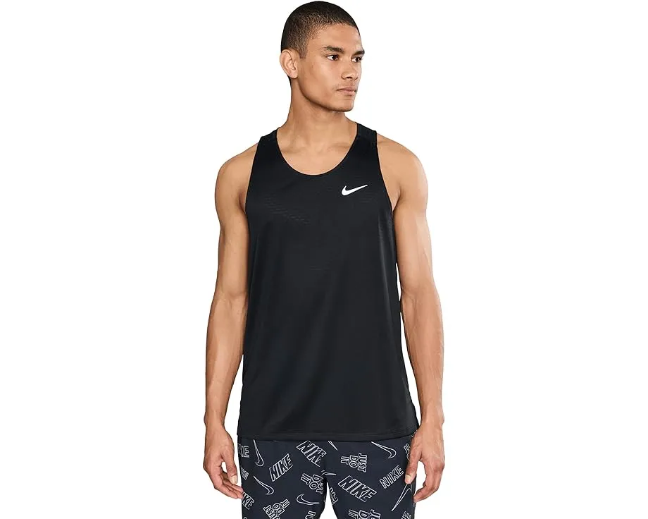 Беговой топ Nike Stride с технологией Dri-FIT ADV