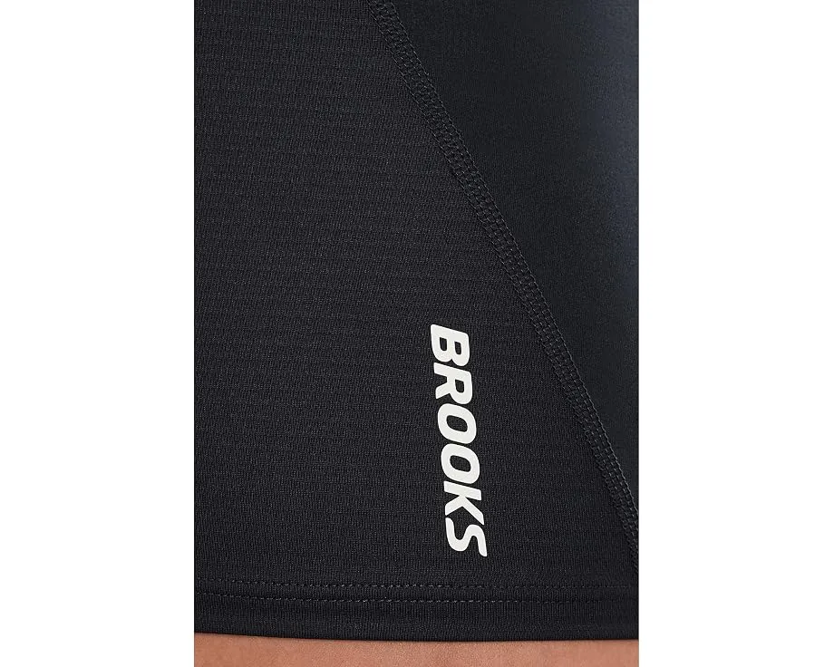 Охлаждающие шорты Brooks Dash из ультралегкой ткани