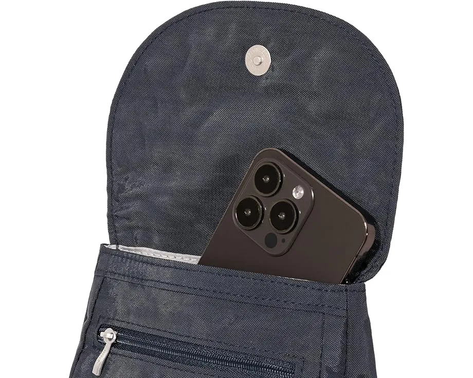 Сумка Baggallini Dash Crossbody с защитой RFID и карманом для губной помады