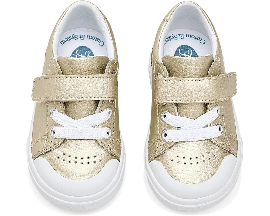 Детские кроссовки FootMates Reese с широким носком и жестким задником