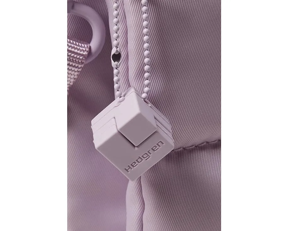 Кроссбоди Hedgren Bethel из переработанного полиэстера с регулируемым ремнем