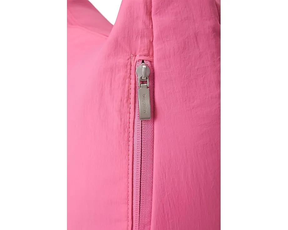 Baggallini сумка кроссбоди Swift Hobo из легкого нейлона с шестью карманами