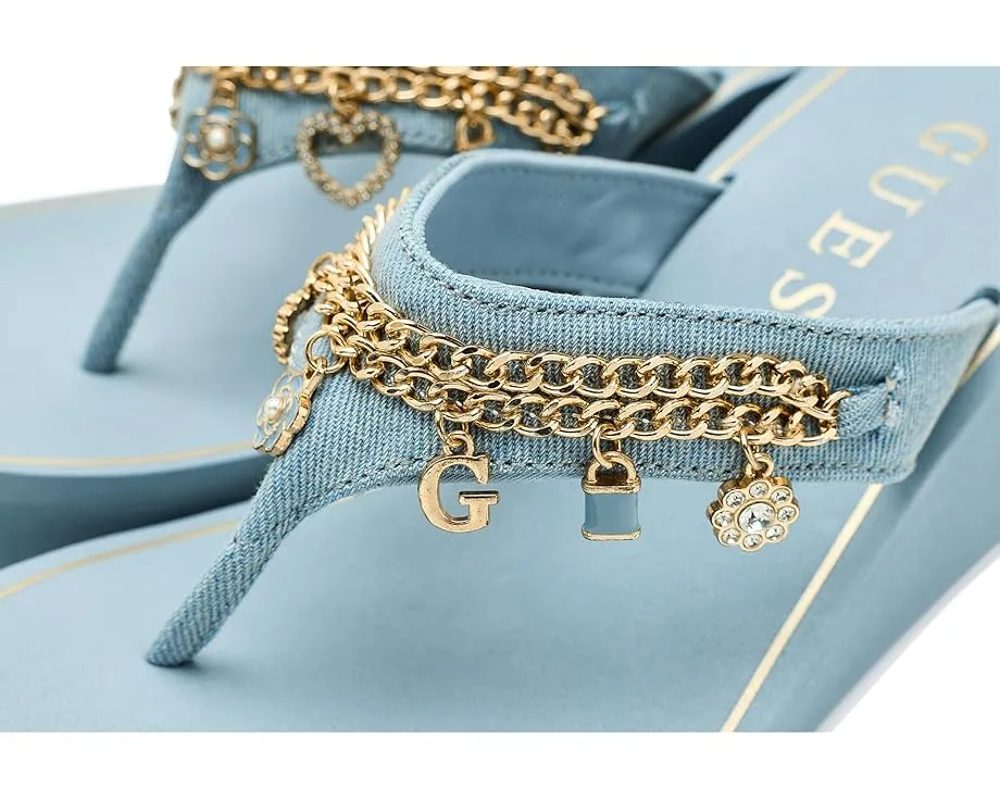 Сандалии GUESS Sutton с клиновидным каблуком и декоративными цепочками