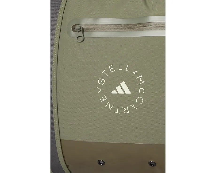 Сумка-тоут adidas by Stella McCartney из переработанного полиэстера с двумя отделениями