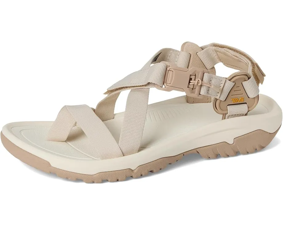 Сандалии Hurricane Terra Dactyl от Teva с переработанными материалами и магнитной пряжкой