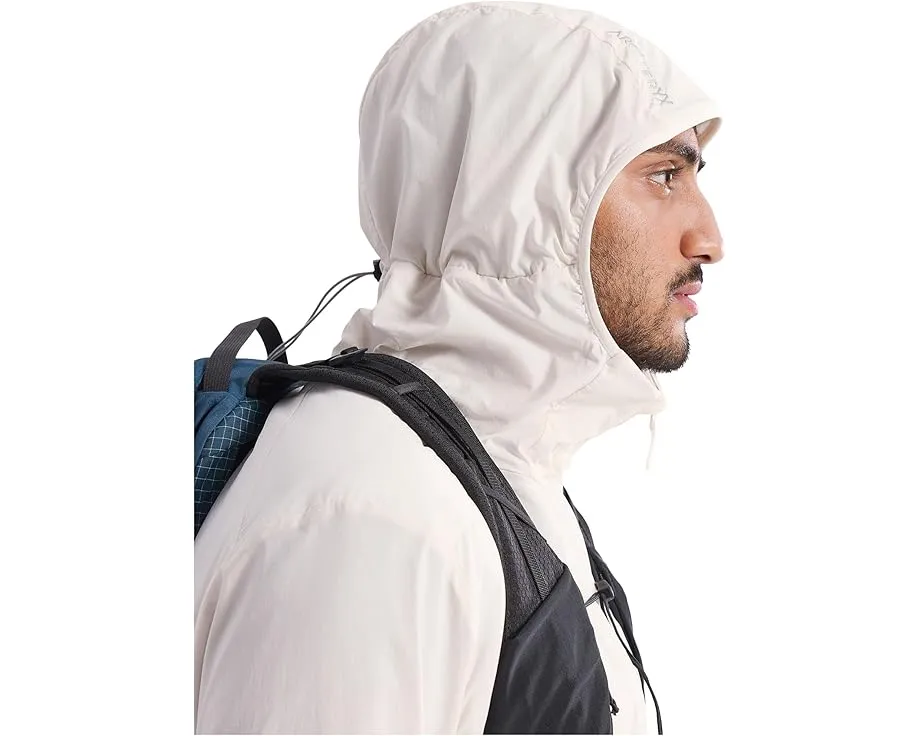 Сверхлегкая утепленная куртка Arc'teryx Atom SL с капюшоном