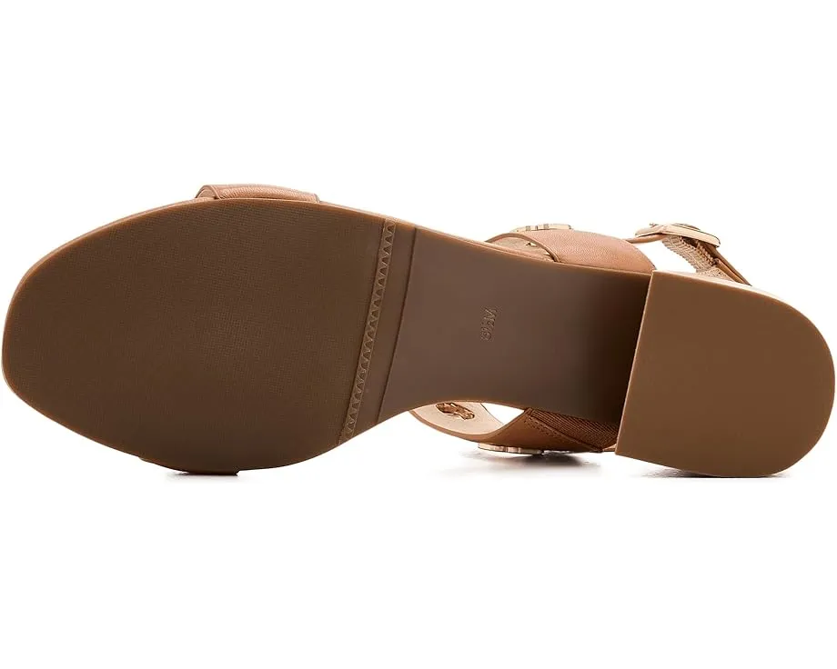 Босоножки Vaneli Cris с квадратным носком и блестящей фурнитурой