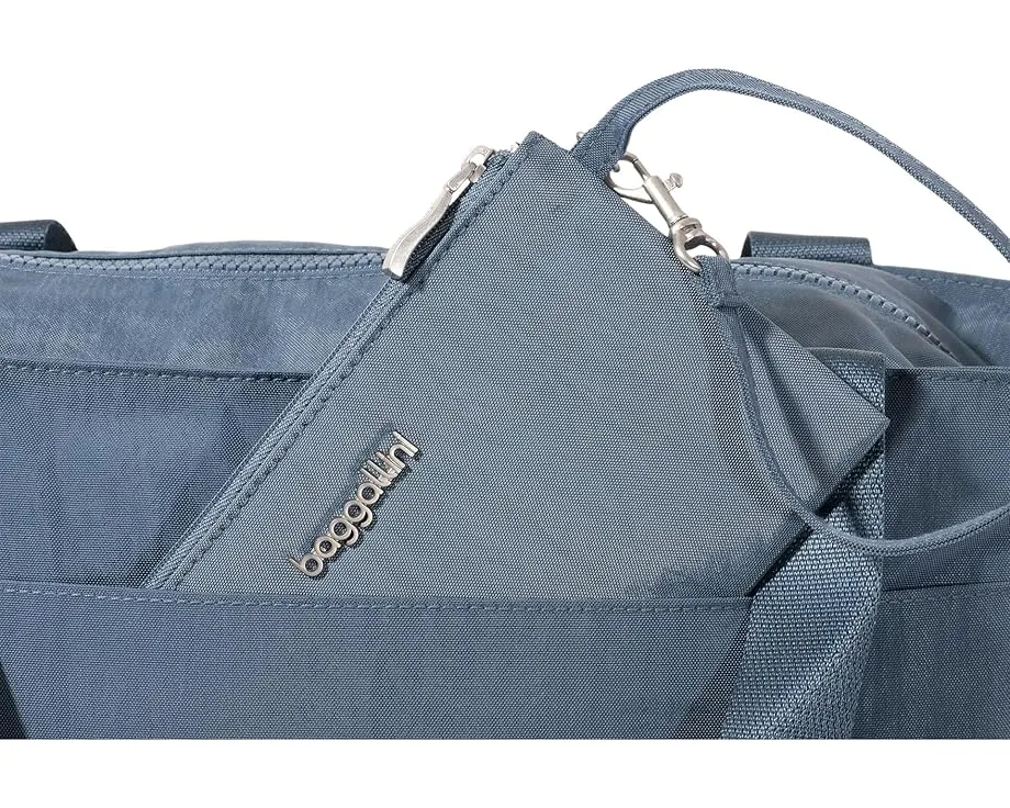 Сумка-тоут Baggallini Carryall Laptop с отделением для ноутбука 15 дюймов