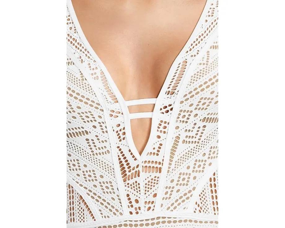 Цветной цельный купальник BECCA Color Play с кружевной вязкой и глубоким вырезом