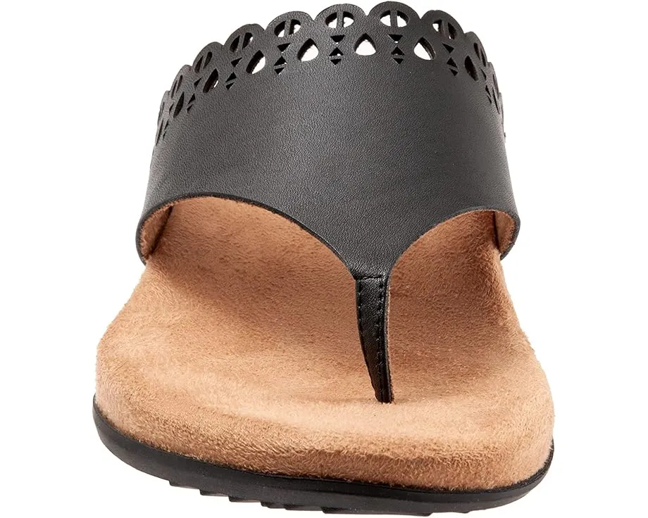 Сандалии SoftWalk Bethany с геометрической перфорацией