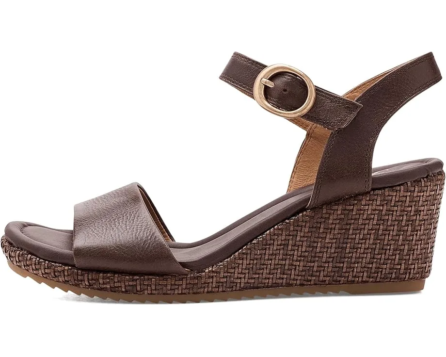 Босоножки Sofft Inez Leather на танкетке