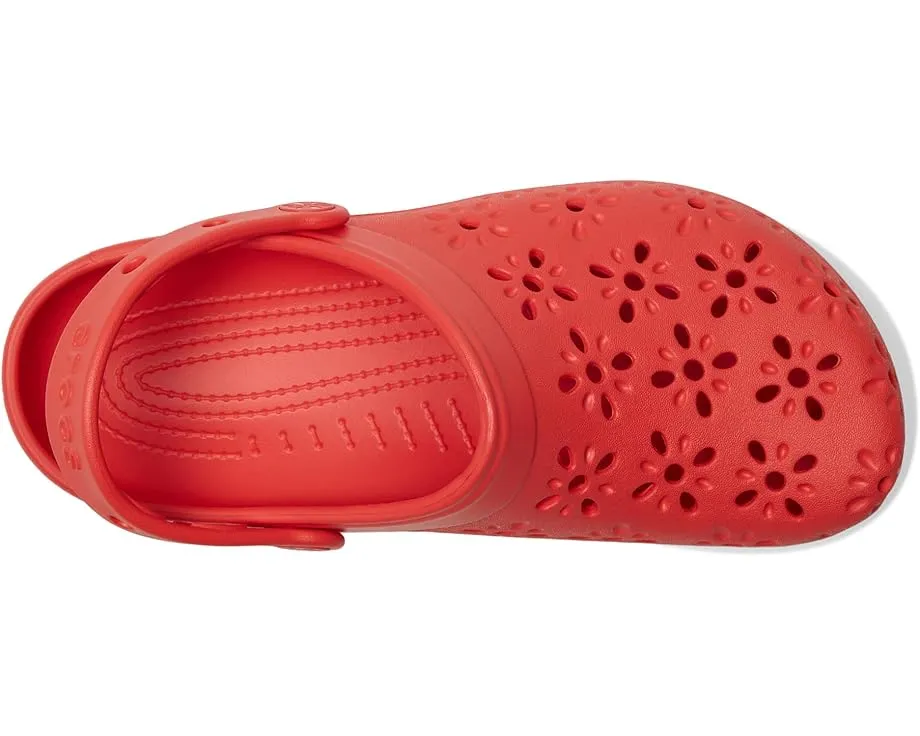 Классические сабо Crocs с ажурным цветочным дизайном и вентиляционными отверстиями