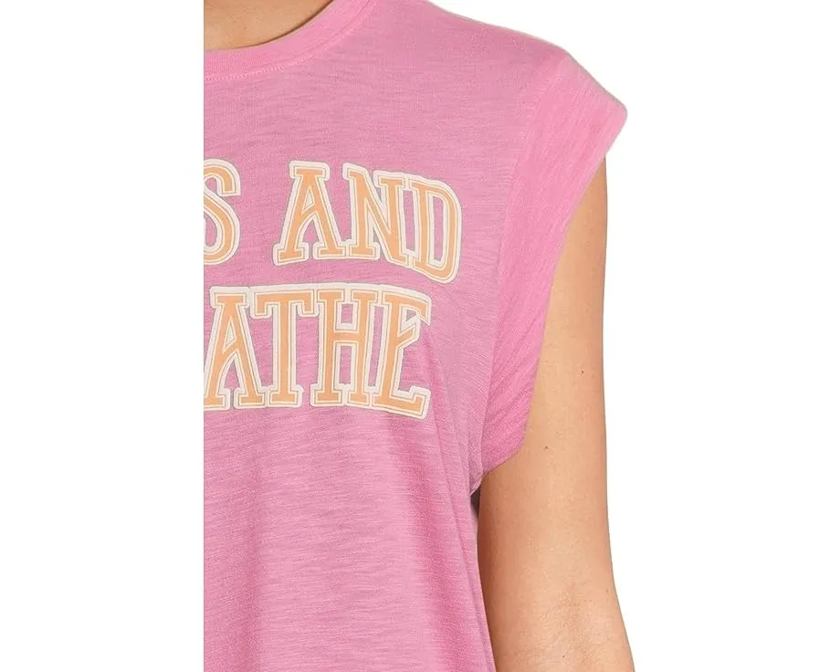 Футболка P.J. Salvage Paws and Breathe с круглым вырезом