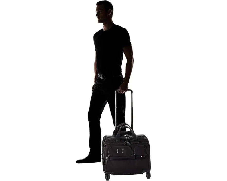 Чемодан на колесах Tumi Alpha 3 Deluxe 4 Wheeled Laptop Case Brief для ноутбука до 17 дюймов