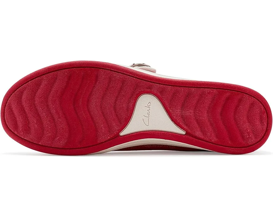 Балетки Breeze Janey от Clarks с регулируемой пряжкой и стелькой Cloudsteppers