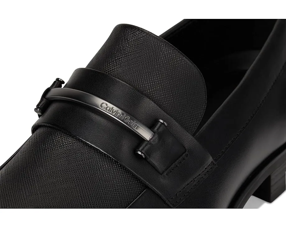 Лоферы Calvin Klein Dillie с металлическим акцентом и миндалевидным носком