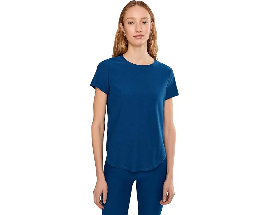 Футболка Beyond Yoga Featherweight On The Down Low Tee из влагоотводящей ткани Spacedye
