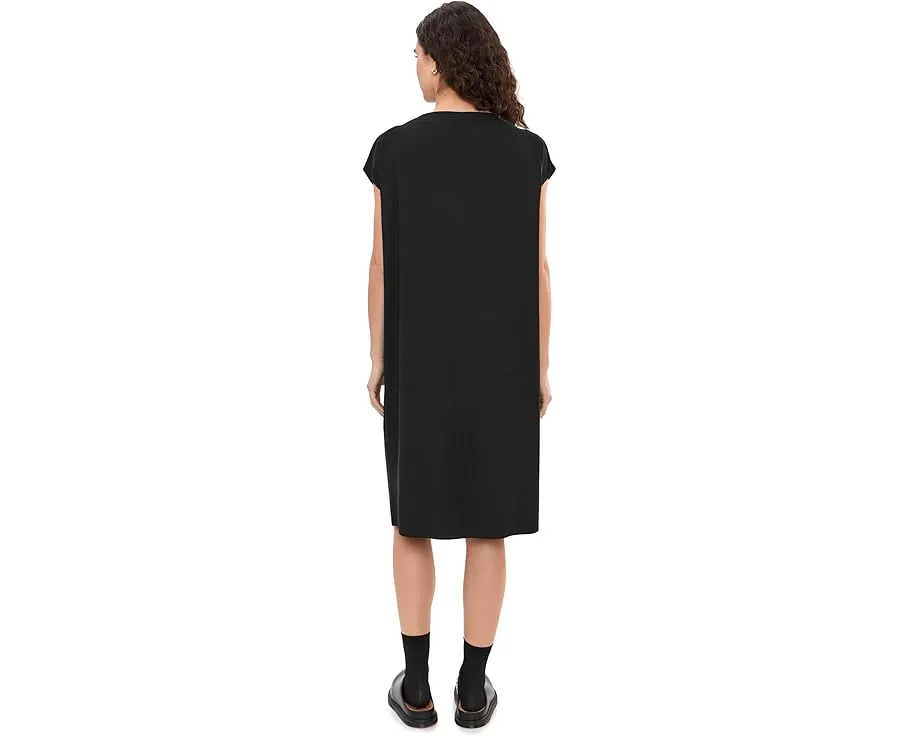 Платье Eileen Fisher с воротником-воронкой и короткими рукавами