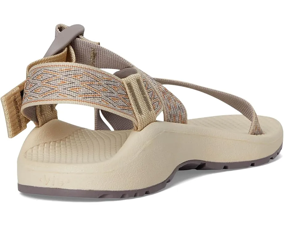 Сандалии Chaco Mega Z Cloud с технологией LUVSEAT и подошвой ChacoGrip