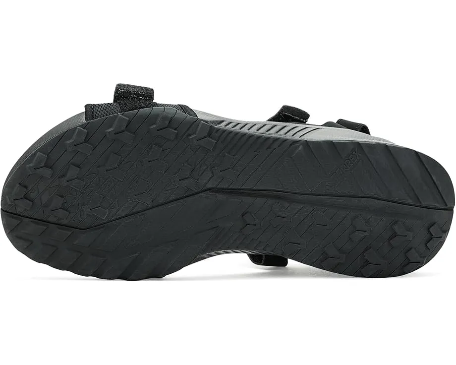 Трекинговые сандалии Terrex Hydroterra с водоотталкивающей конструкцией от Adidas