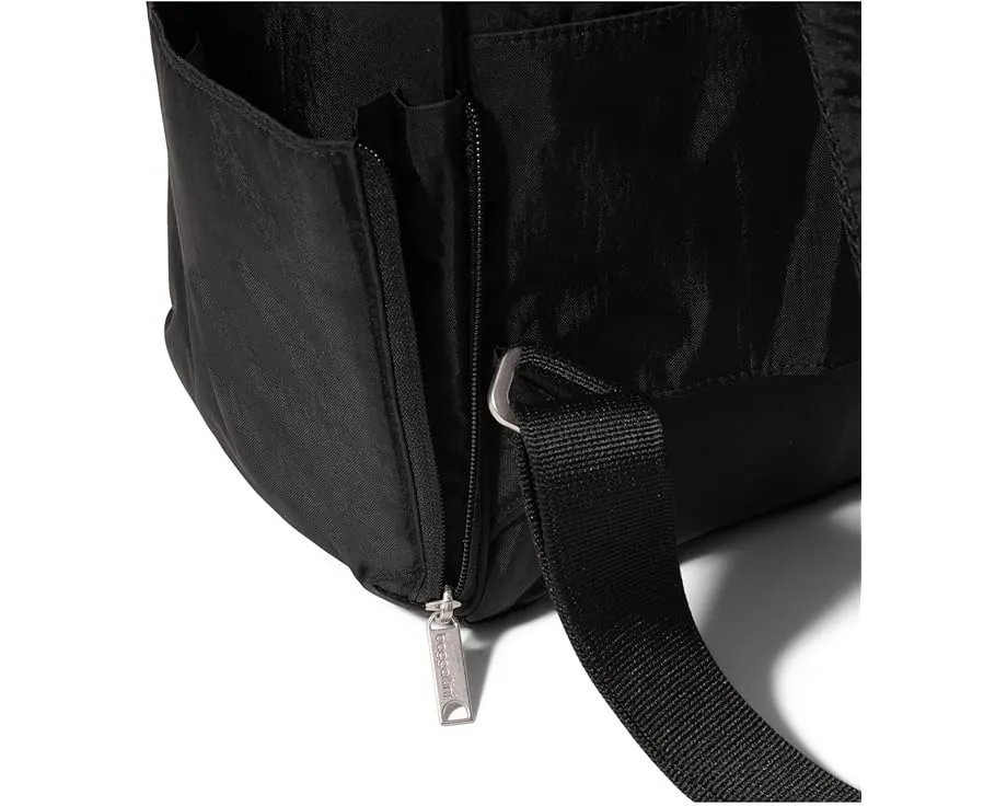 Baggallini Рюкзак Windsor с защитой от кражи и рукавом для чемодана