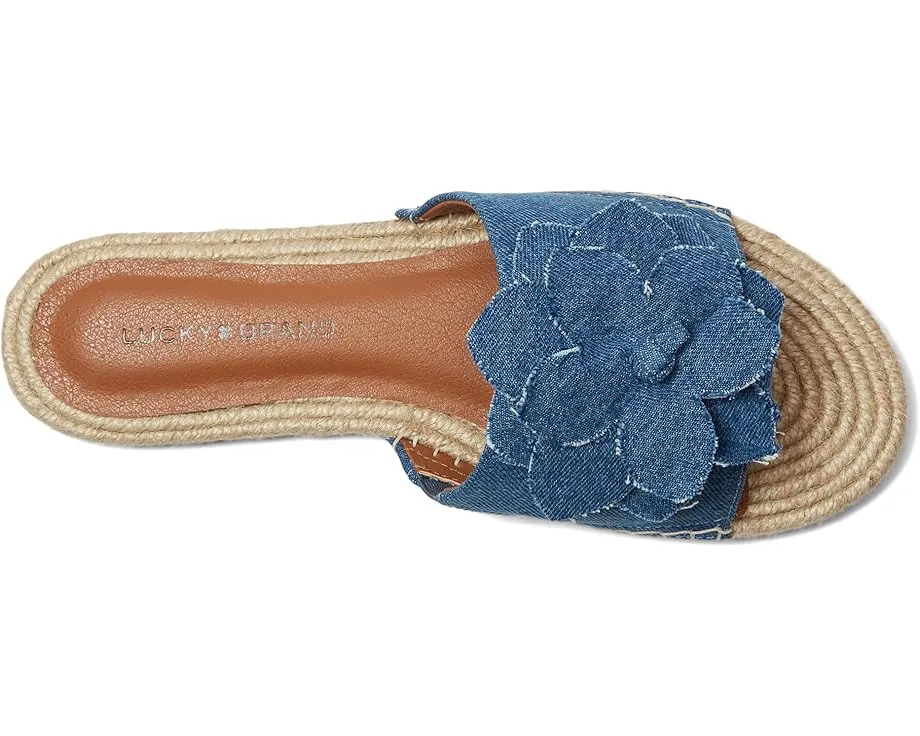 Сандалии Biricha Floral Flat от Lucky Brand с объемным цветочным декором и резиновой подошвой