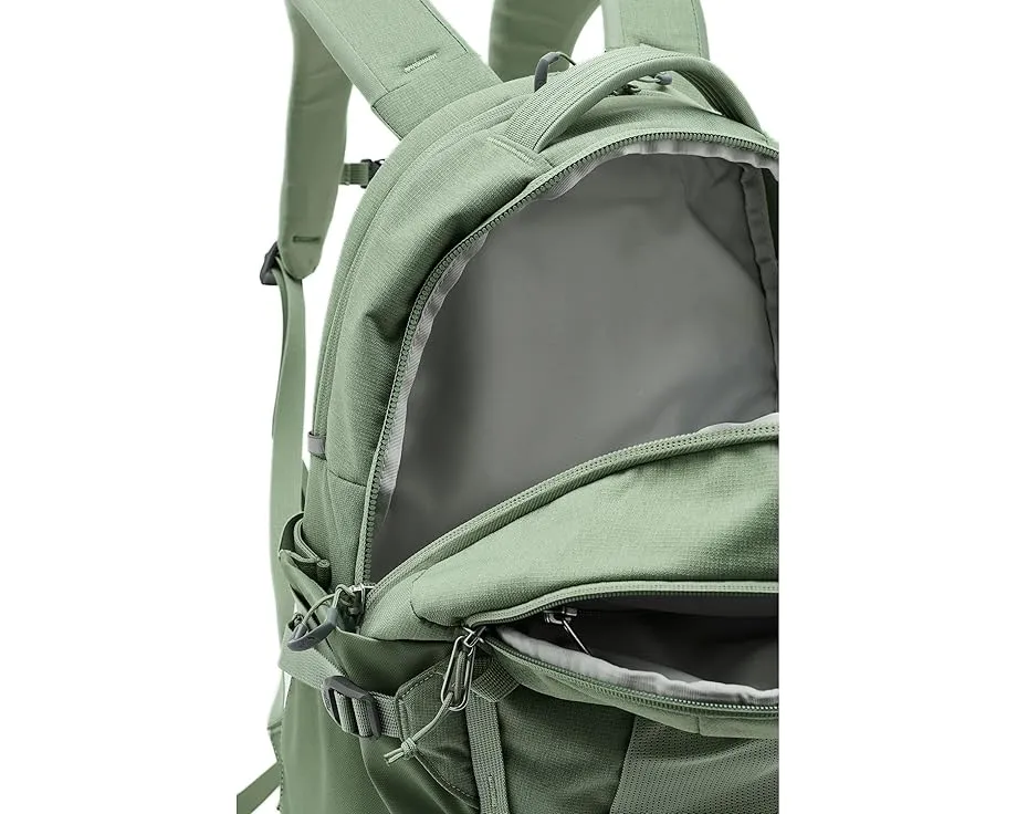 The North Face Recon женский рюкзак с анатомической спинкой