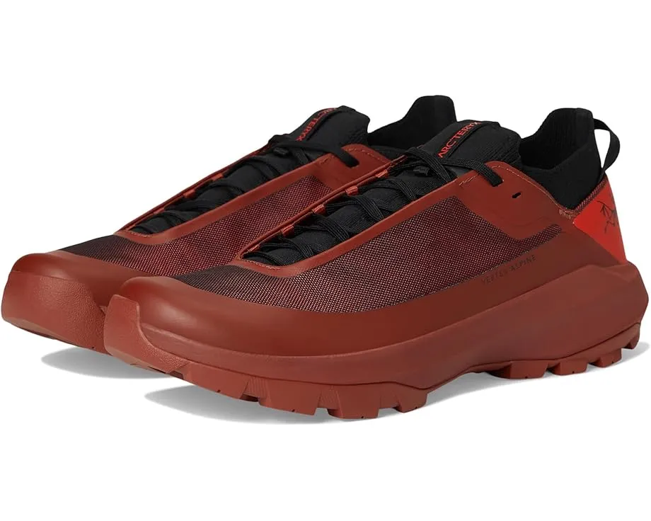 Кроссовки Vertex Alpine с цельным мыском и подошвой Vibram MegaGrip