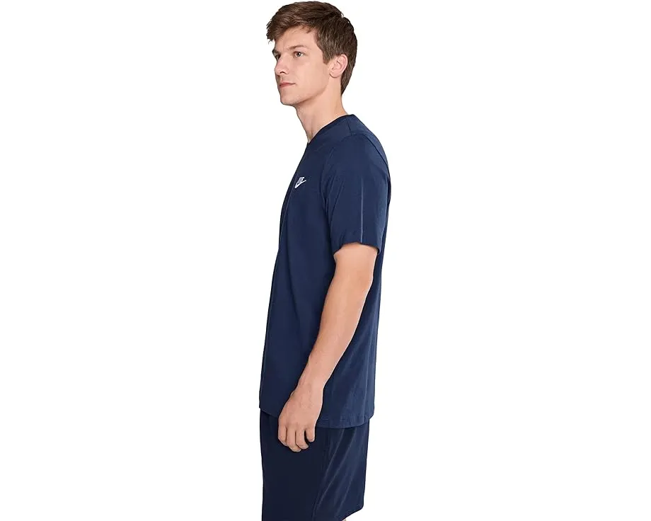 Футболка Nike Sportswear Club с вышитым логотипом Futura из 100% хлопка