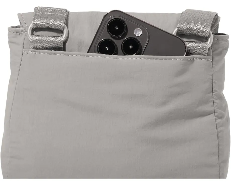Мини кроссбоди Baggallini Swift Flap с RFID защитой и магнитной застежкой