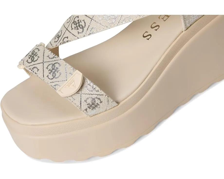 Босоножки Ocilia на платформе с ремешком на щиколотке GUESS