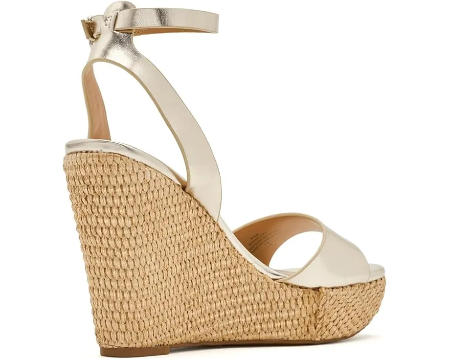 Босоножки Nine West Hanlow на танкетке черные