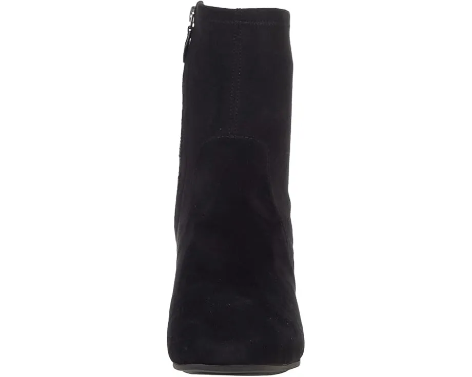 Ботильоны Ella Stretch Booties с молнией и квадратным каблуком от Gentle Souls by Kenneth Cole