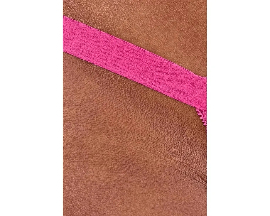 Стринги Never Say Never Skimpie с кружевной вставкой от Cosabella