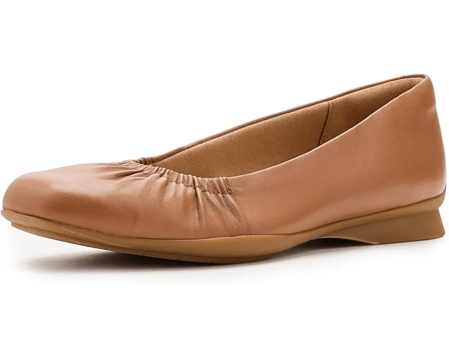 Балетки Clarks Jazmynn Lo из мягкой кожи с круглым носком и удобной стелькой