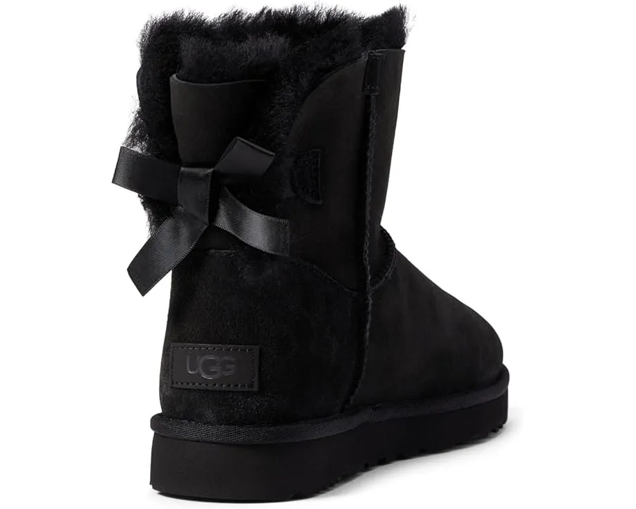 UGG Ботильоны Mini Bailey Bow II с меховой подкладкой 17 мм и подошвой Treadlite