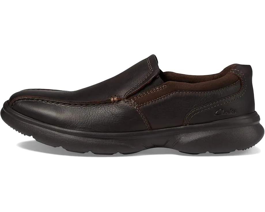 Слипоны Bradley Step от Clarks с технологией Contoured Comfort