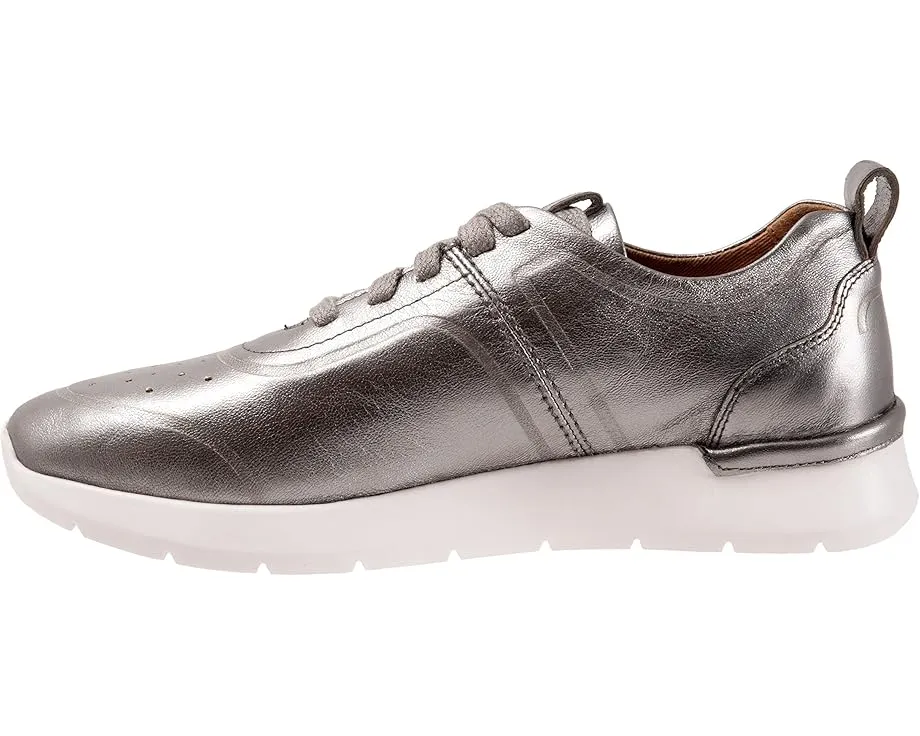 Кроссовки SoftWalk Stella из кожи с перфорацией