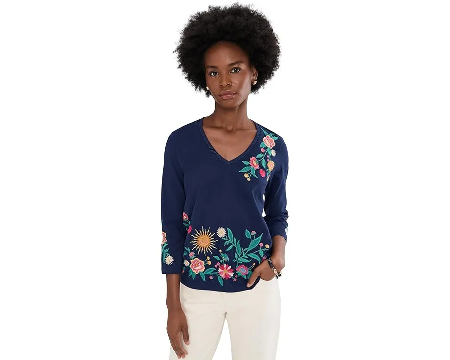 Футболка Johnny Was с V-вырезом и рукавом 3/4 Ziviana с трапунто вышивкой