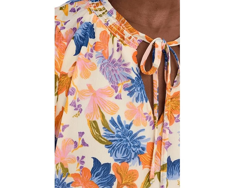 Блузка Vince Camuto с завязкой на шее и расклешенными рукавами