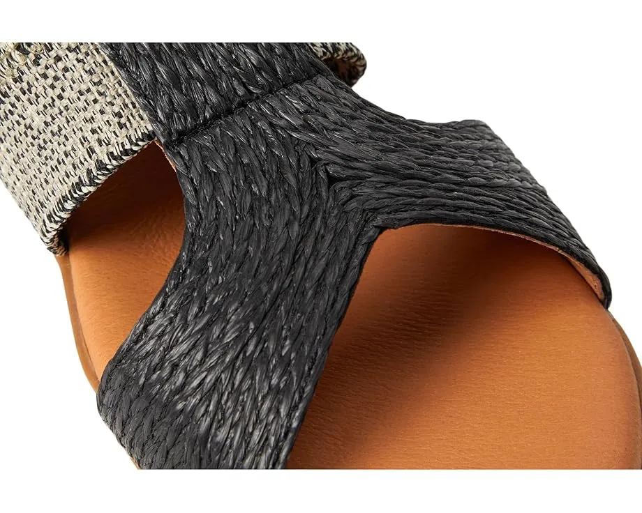 Сандалии Andre Assous Noor на плоской подошве с текстурированным верхом из джута