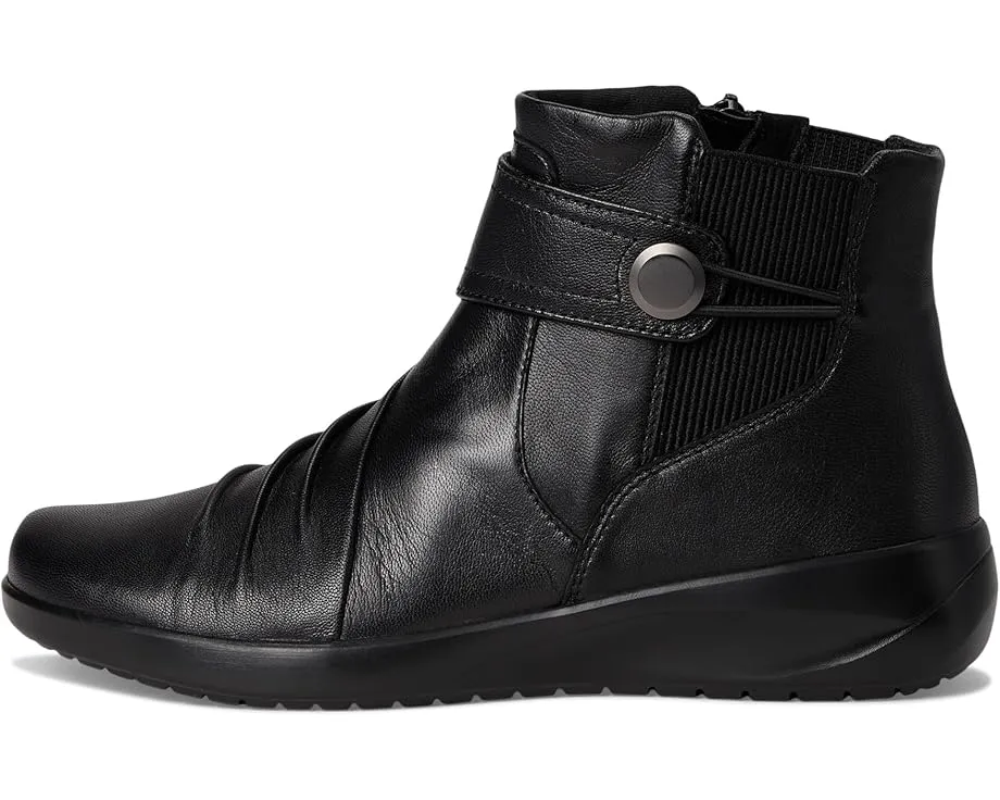 Ботинки Clarks Kaetlyn Sara для офиса с удобной стелькой