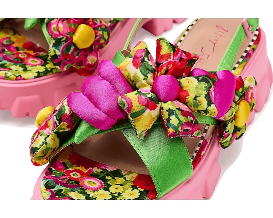 Босоножки Jeromy на каблуке с цветочными украшениями от Blue by Betsey Johnson