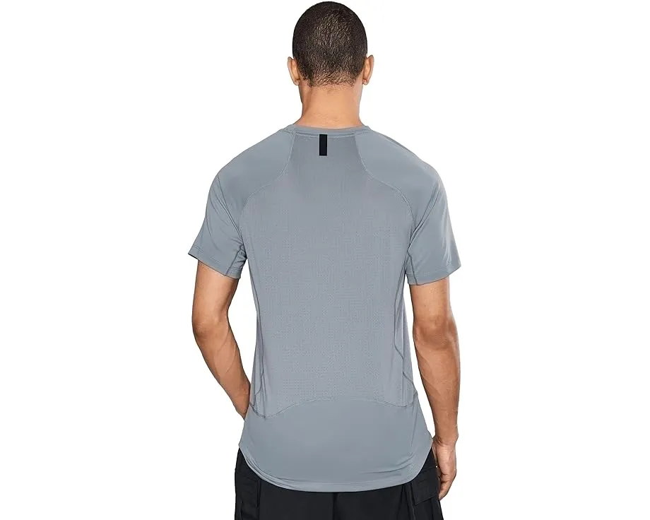 Топ Nike Pro Training Dri-FIT с коротким рукавом и сетчатыми вставками