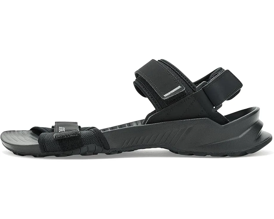 Трекинговые сандалии Terrex Hydroterra с водоотталкивающей конструкцией от Adidas