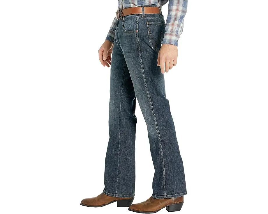 Джинсы Wrangler Retro Relaxed Boot Jeans темные потертые